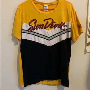 Juniors large t-shirt